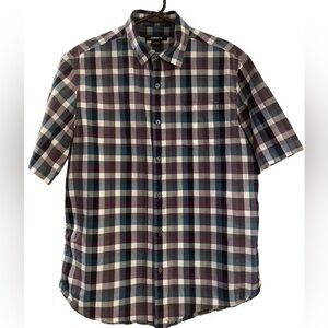Claiborne short sleeved men’s durable work or casual button down shirt in large